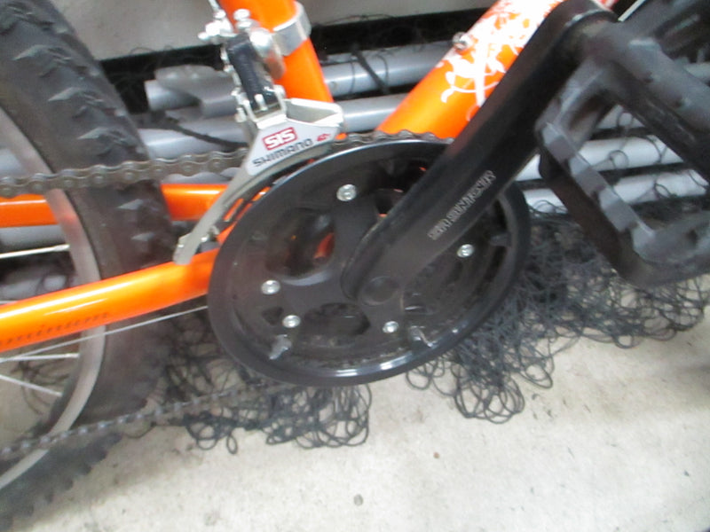 Load image into Gallery viewer, Used GT Scamp 24" 21 Speed Mountain Bike
