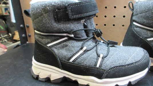 Used Visionreast Winter Snow Boots - Size 5