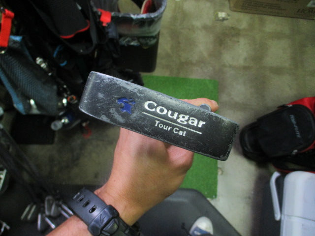 Load image into Gallery viewer, Used Cougar Tour Cat Right Hand Blade Putter
