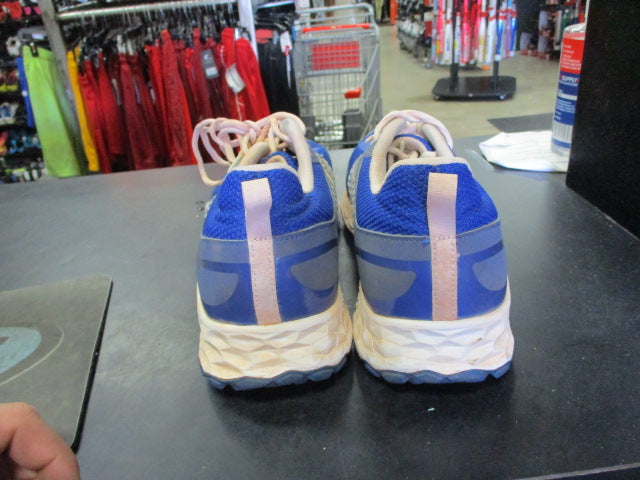 Load image into Gallery viewer, Used New Balance Fresh Foam Size 14 Turf Cleats
