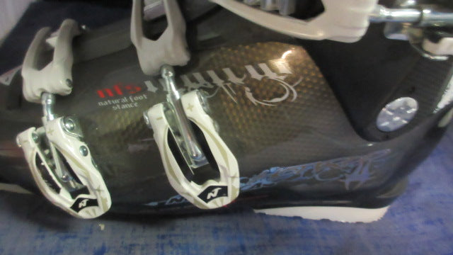 Load image into Gallery viewer, Used Nordica Hot Rod Size 7 Downhill Ski Boots
