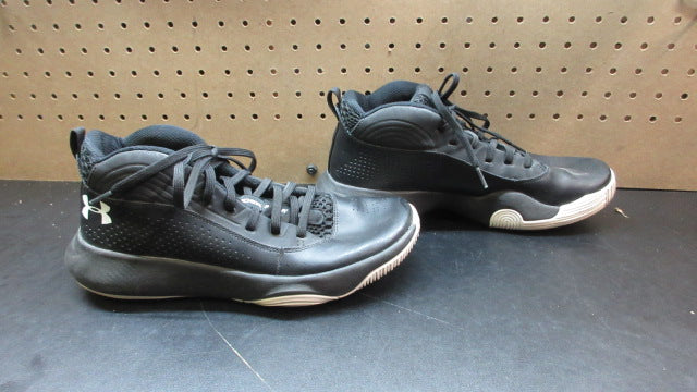 Load image into Gallery viewer, Used Under Armour Lockdown 4 Basketball Shoes - Size 9
