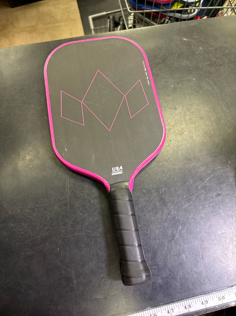 Load image into Gallery viewer, Used Diadem Warrior V2 Pickleball Paddle DEMO
