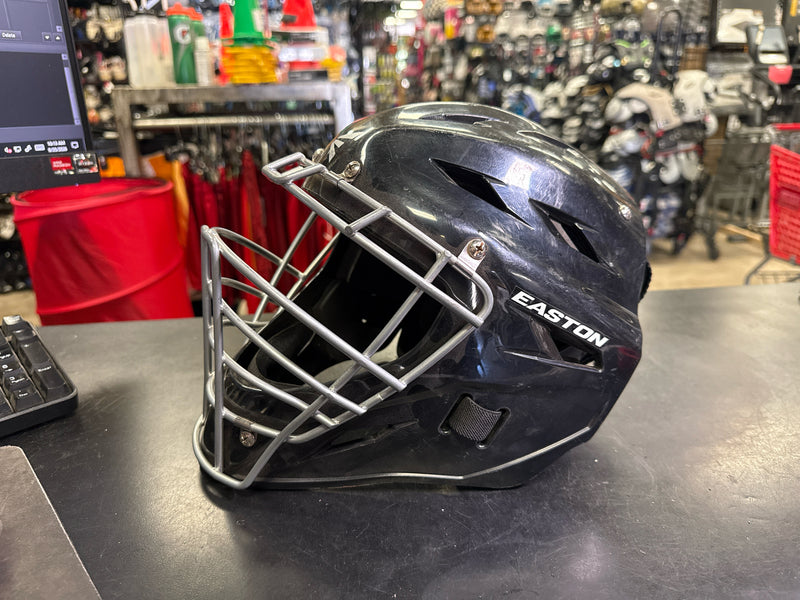 Load image into Gallery viewer, Used Easton Black Magic Catchers Helmet Small
