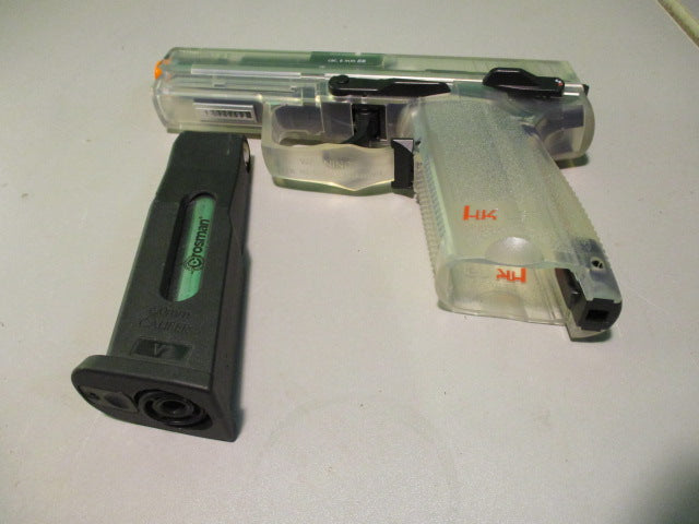 Load image into Gallery viewer, Used Elite Force H&amp;K USP Canadian Legal CO2 Airsoft Pistol
