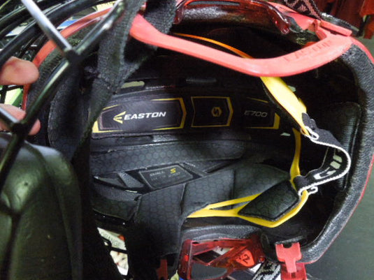 Used Easton E700 Hockey Helmet with a Bauer RBE III Jr. Mask Size Youth Small