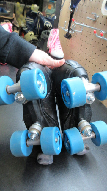Used Riedell R3 Demon Size 5 Quad Skates
