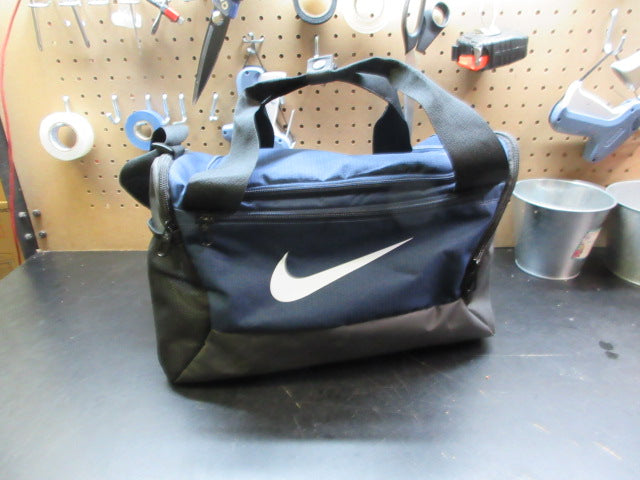 Load image into Gallery viewer, Used Nike Mini Duffle Bag
