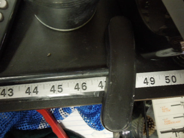 Load image into Gallery viewer, Vintage Slotline Model 9815 Center Shaft Broomstick Right Hand 47" Putter
