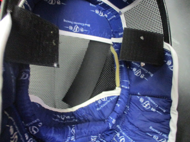 Load image into Gallery viewer, Used Blue Gauntlet M001 -BG 3 Fencing Helmet Size Large - Missing Back Strap
