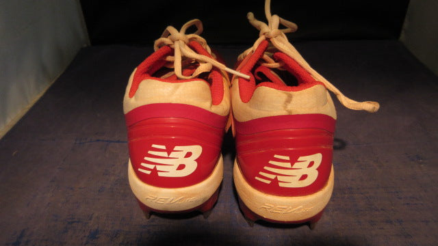 Load image into Gallery viewer, Used New Balance 4040 Metal Cleats Youth Size 5.5
