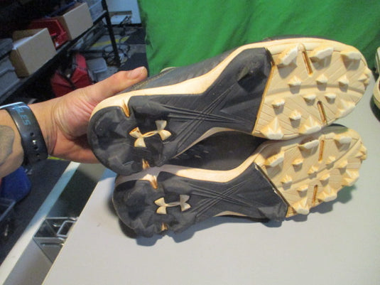 Used Under Armour Leadoff Size Youth 5.5 Cleats