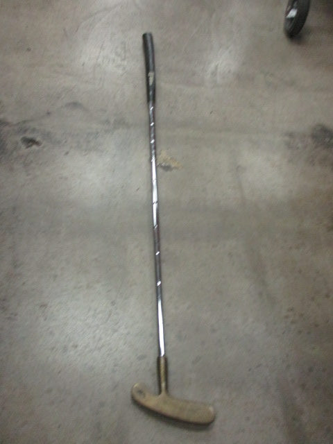 Load image into Gallery viewer, Used Wilson Augusta 35&quot; Dual Putter
