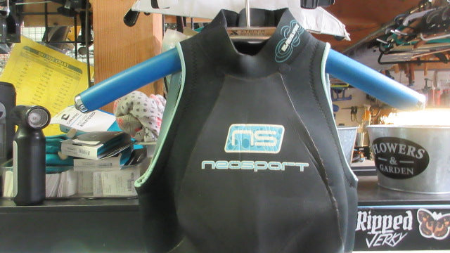 Load image into Gallery viewer, Used Neosport Sleeveless Wetsuit - Size Womens 8
