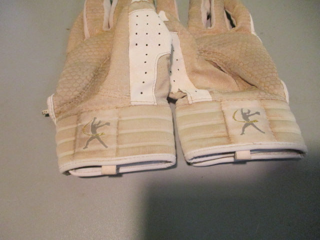 Load image into Gallery viewer, Used Mizuno CW1 Womens Large Batting Gloves
