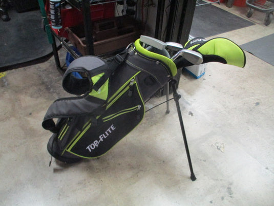 Used Top Flite Jr. 5pc Golf Club Set With Bag, Putter, SW, 7W, Hybrid and Driver
