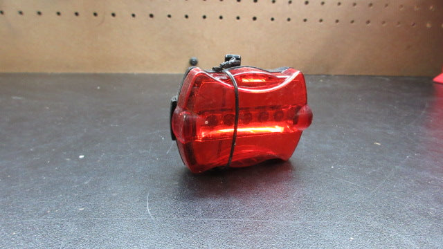 Load image into Gallery viewer, Used BV Reflective Night Riding Safety Light - Different Modes - Red
