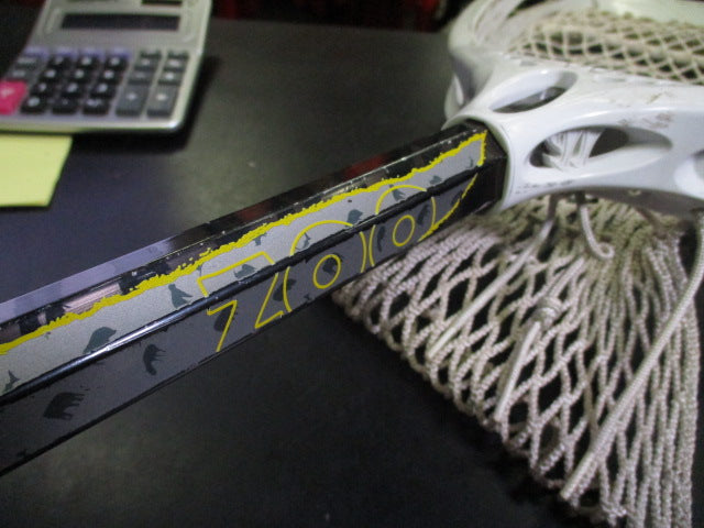 Load image into Gallery viewer, Used Warrior Zoo Lacrosse Complete Goalie Stick and Head
