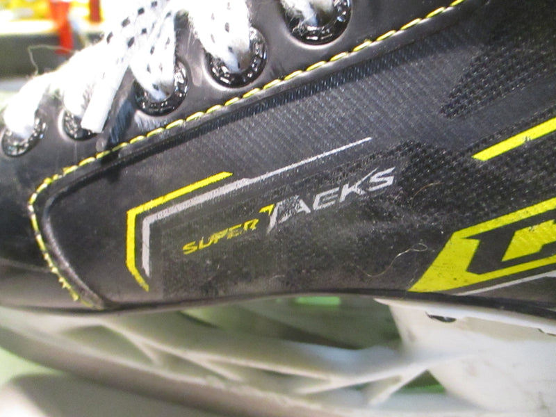 Load image into Gallery viewer, Used CCM Super Tacks 9350 Size 13 Hockey Skates
