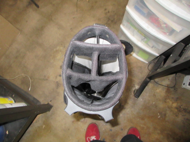 Load image into Gallery viewer, Used Club Champ Youth Golf Bag
