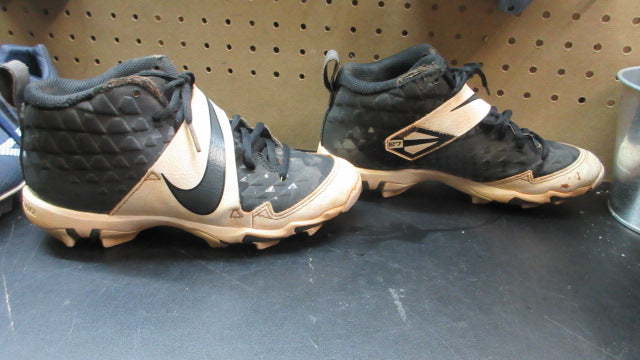 Load image into Gallery viewer, Used Nike Force Zoom Trout 6 Keystone Baseball Cleats - Size Youth 5
