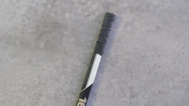 Load image into Gallery viewer, Used Reebok 18K Hockey Stick - 57"
