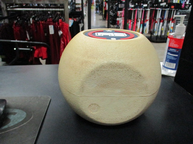 Load image into Gallery viewer, Used F45 9 LB Kettlebell

