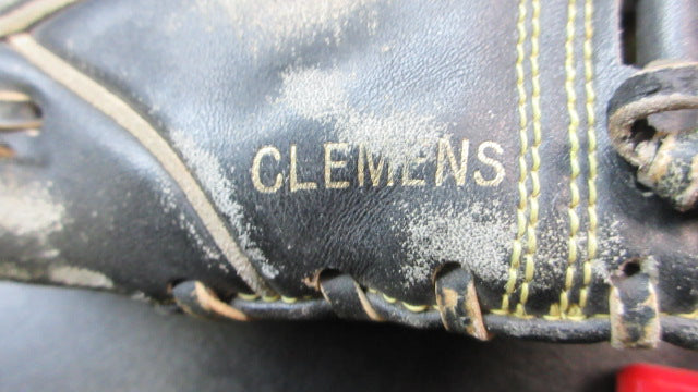 Load image into Gallery viewer, Used Wilson A200 Pro Select Clemens 11&quot; Glove - Broken Lace

