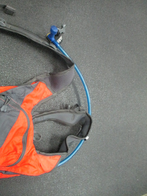 Load image into Gallery viewer, Used Camelbak Hiking Camping Hydration Pack
