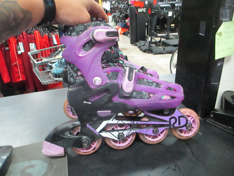 Load image into Gallery viewer, Used Roller Derby Size Kids 3-6 Inline/Roller Skates
