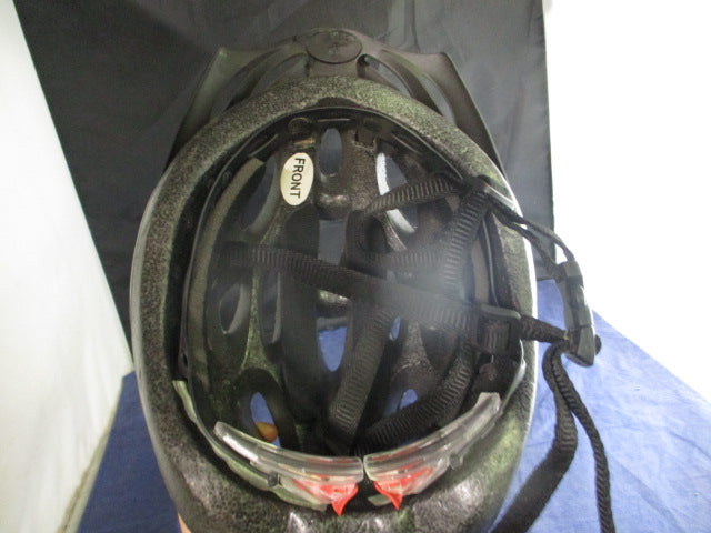 Load image into Gallery viewer, Used Bicycle Helmet Size Medium (52-58cm)
