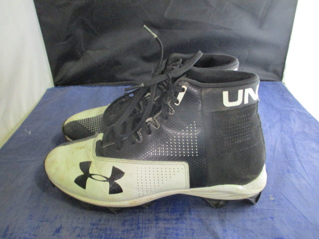 Load image into Gallery viewer, Used Under Armour Renegade Cleats Youth Size 6
