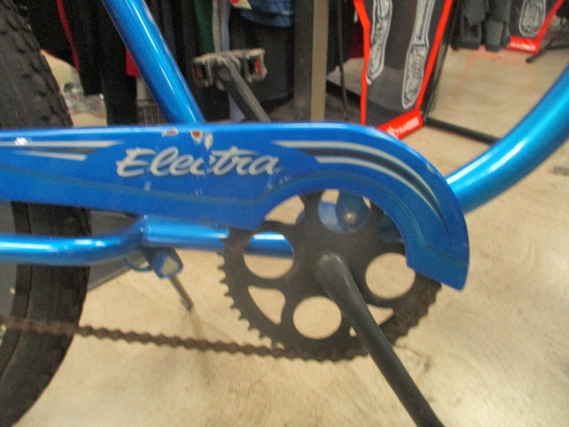 Load image into Gallery viewer, Used Electra 26" Blue Single Speed Cruiser
