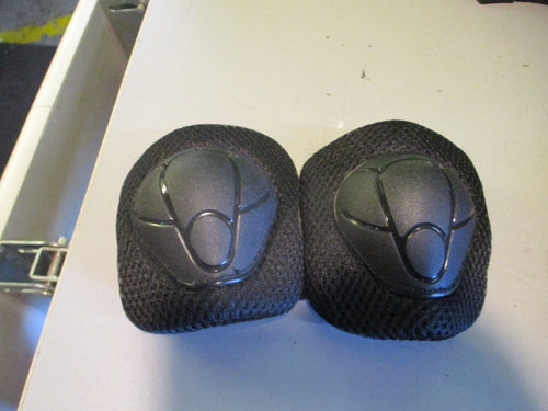 Used Black Youth Skating Elbow Pads