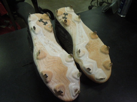 Heavy Use Under Armour BSBL Metal Cleats Size 7