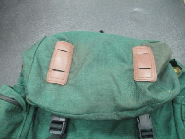 Load image into Gallery viewer, Used Vintange REI Camping Backpack
