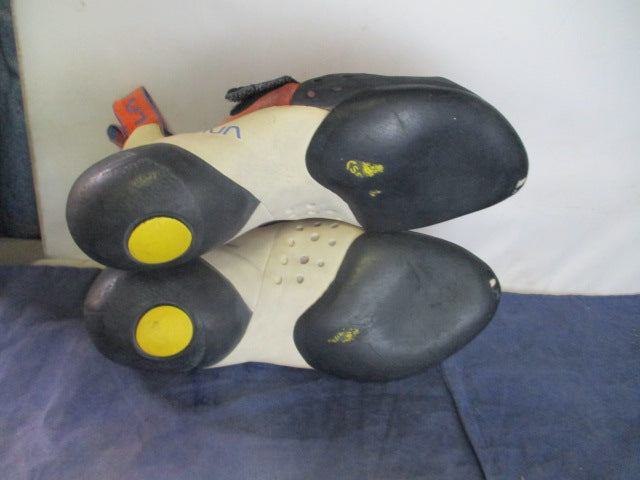 Load image into Gallery viewer, Used La Sportiva Solution Climbing Shoes Women Size 7 - worn strap
