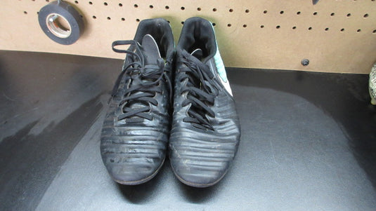 Used Nike Tiempo Soccer Cleats - Size 8.5