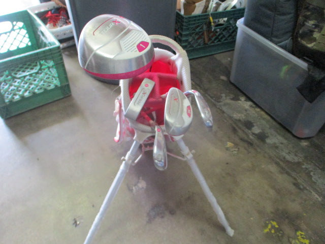 Load image into Gallery viewer, Used Tour X Pink 6 Piece JR GOLF SET (Bag Missing Strap) Right Hand
