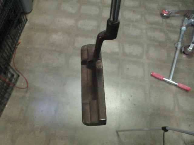 Load image into Gallery viewer, Vintage Ping Anser beryllium RH 35" Putter
