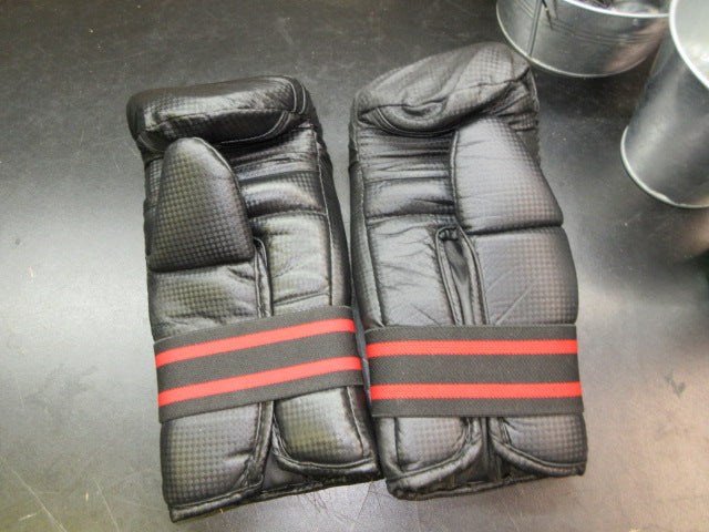 Load image into Gallery viewer, Used ATA Boxing Gloves - Size Large
