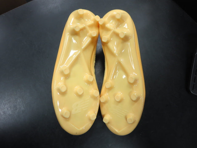 Load image into Gallery viewer, Like New New Balance Tekela Mgique V4+  Laceless Soccer Cleat Size 3
