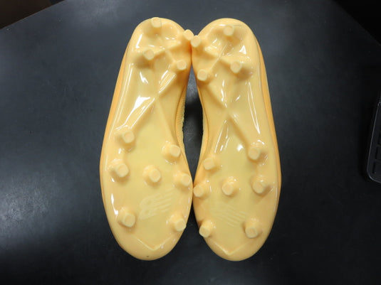 Like New New Balance Tekela Mgique V4+  Laceless Soccer Cleat Size 3