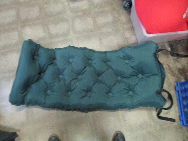 Load image into Gallery viewer, Used 44&quot;x20&quot; Inflating SLEEPING PAD
