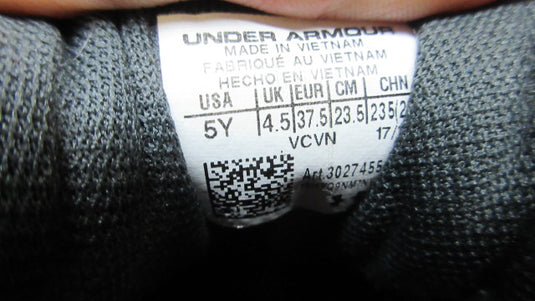 Used Under Armour Baseball Cleats - Size Youth 5