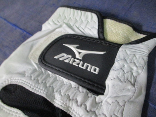 Used Mizuno Golf Glove SIze CS - wear