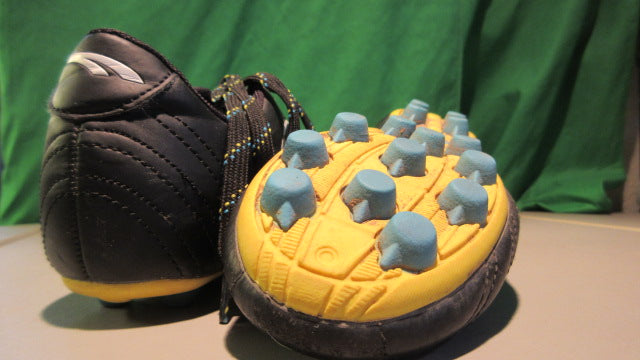 Load image into Gallery viewer, Used Puma Youth Procat Speed Force FG 3Y Soccer cleats

