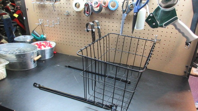 Load image into Gallery viewer, Used Bike Basket
