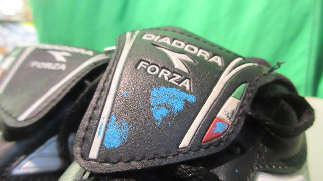 Load image into Gallery viewer, Used Diadora Forza Youth 2Y Turf Soccer Shoes
