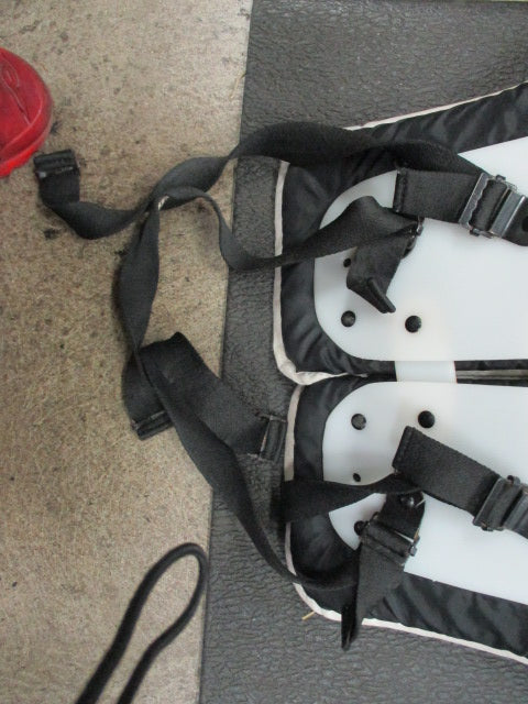 Load image into Gallery viewer, Used Rawlings SRG Momentum Size Youth 2XL Football Shoulder Pads
